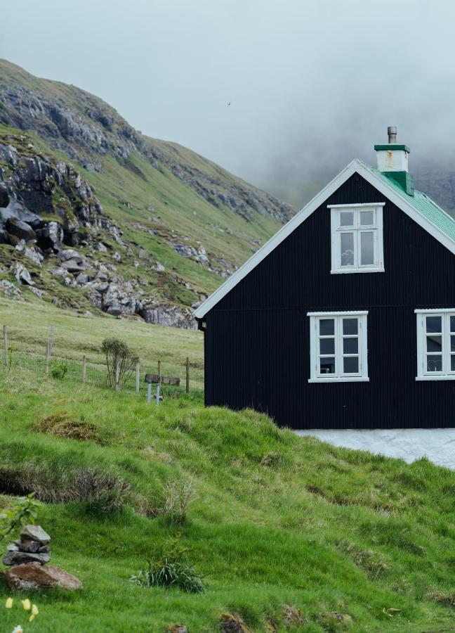 Hellurnar Authentic Faroese House / Unique Location / Nature מראה חיצוני תמונה